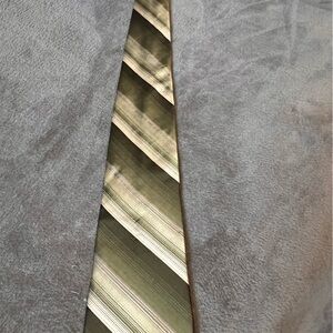 Zylos Green Necktie